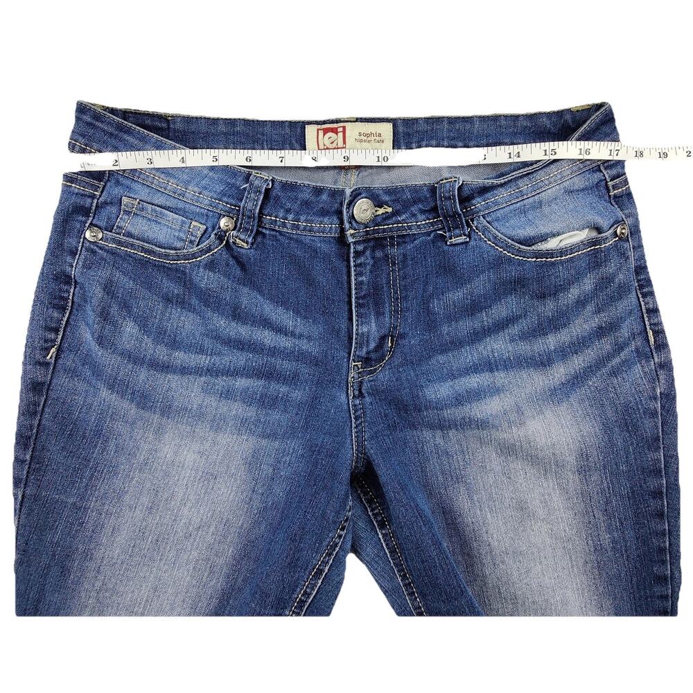 L.e.i. Sophia Hipster Flare Jeans Juniors 13 Blue Medium Wash Low Rise 32x31 - Picture 5 of 10